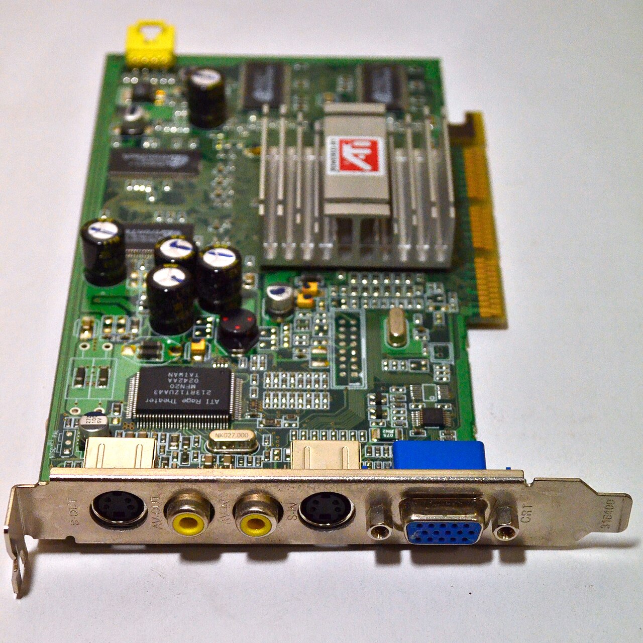 AMD RADEON 9000 graphics card
