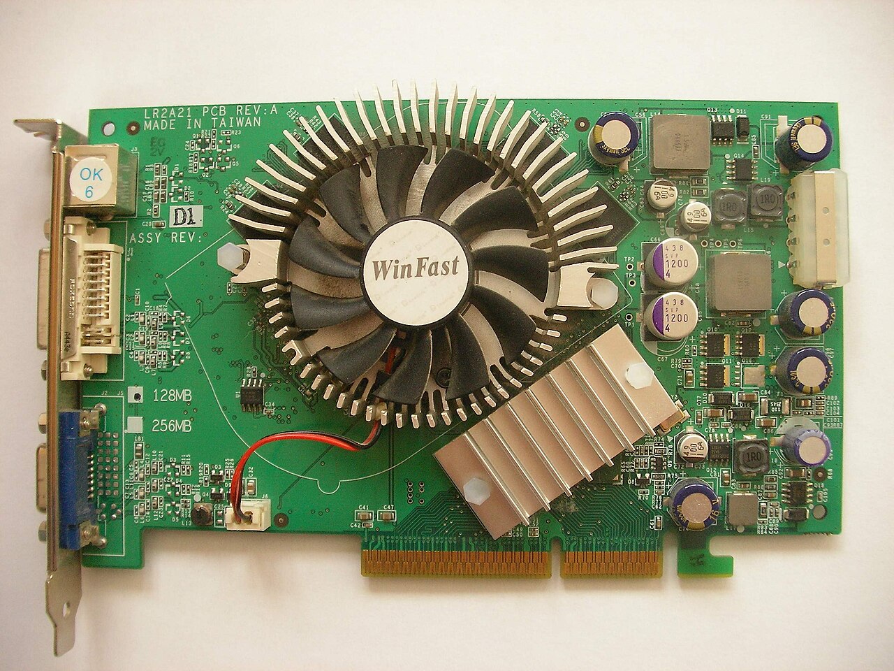 NVIDIA GeForce Go 6600 TE/6200 TE, a partner card of this GPU